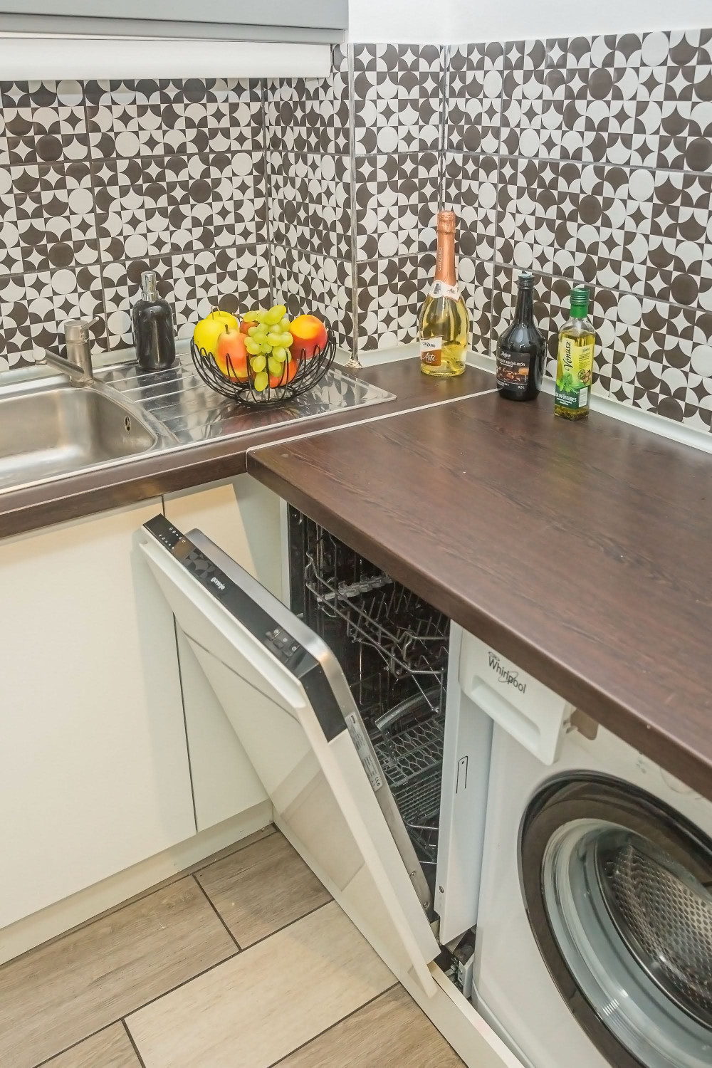 Europeum Shopping Center Apartment