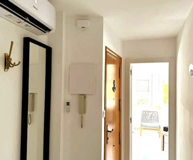 Renovated apartment, 12 minutes from the beach