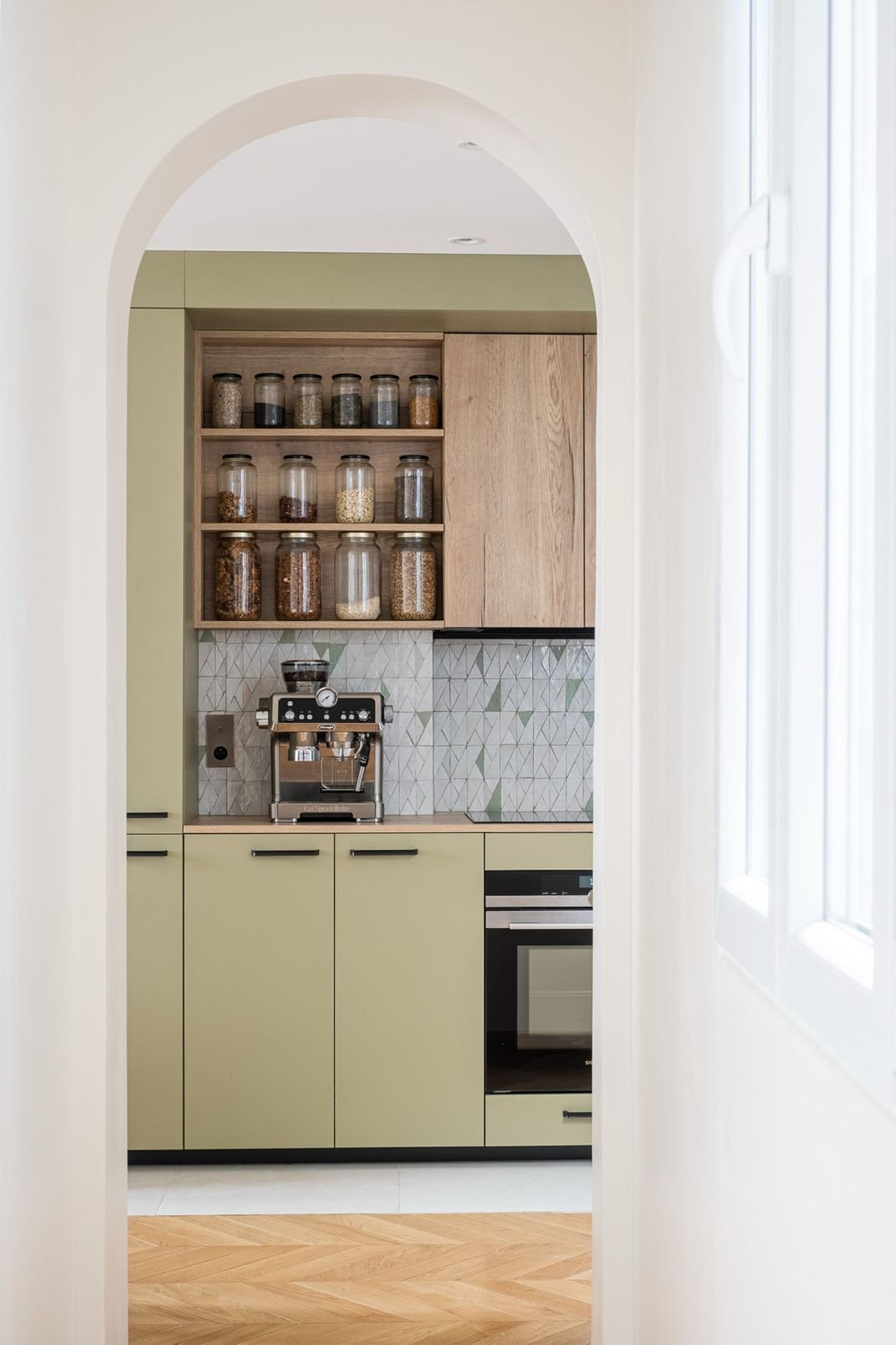 Stunning Designer Apartment in the Heart of Paris preview