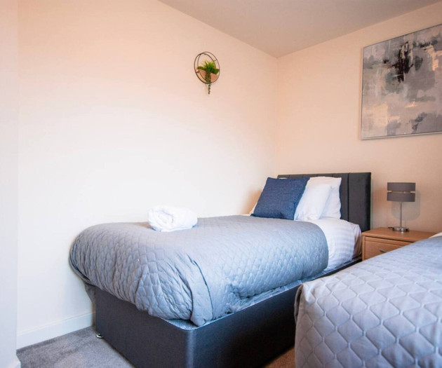 Cozy 3 Bedroom Home | Pet Friendly | Free Street P