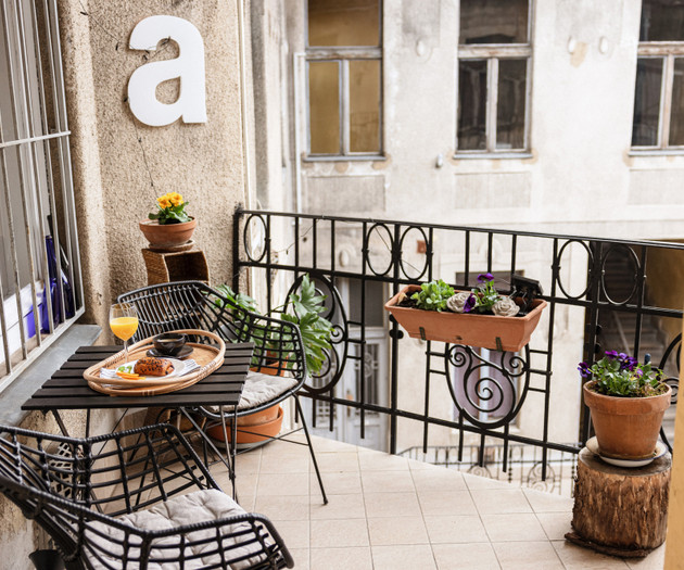 Cosy 5th floor apt with green corner