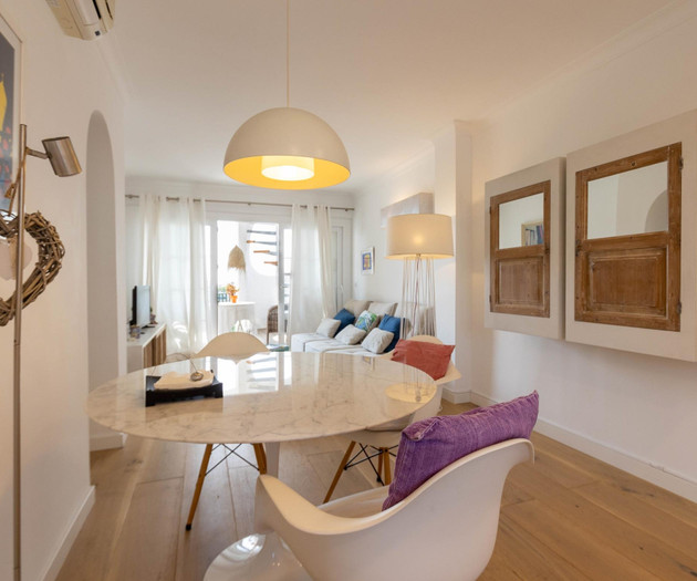 Sea, apartment with sea views, in first line of th