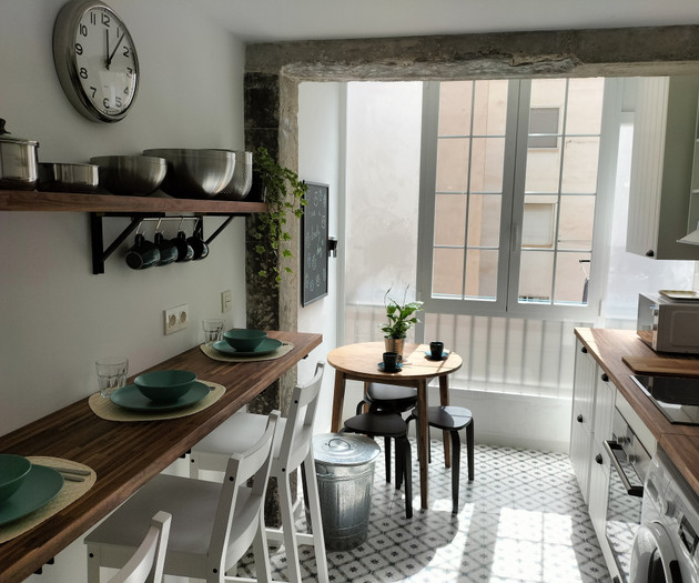 Sant Ferran Room - Very spacious, private balcony