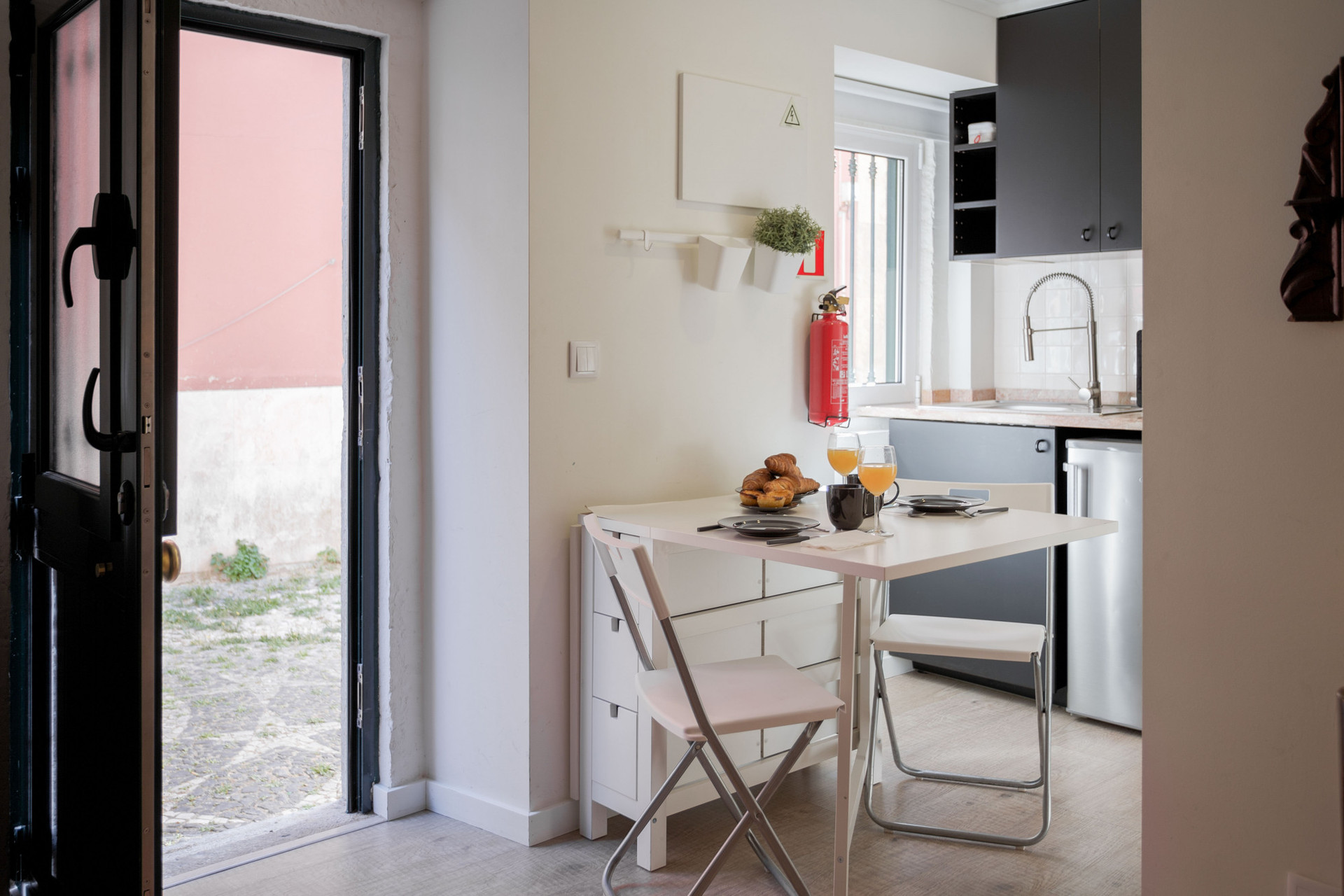 entrance + kitchen