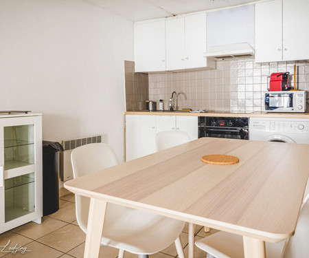 Wonderful 1 bedroom apartment République with balc