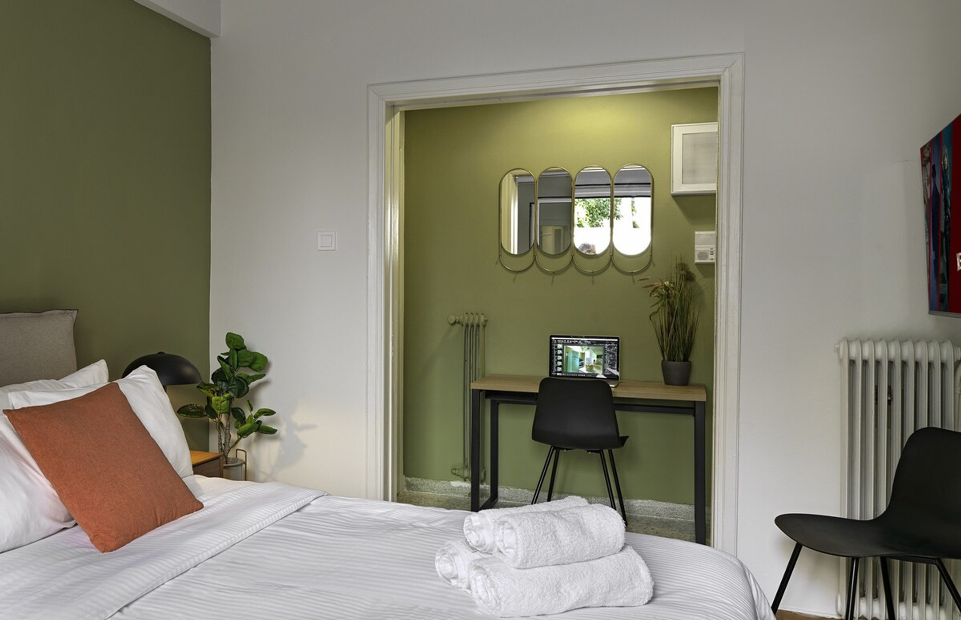 Bedroom image 4