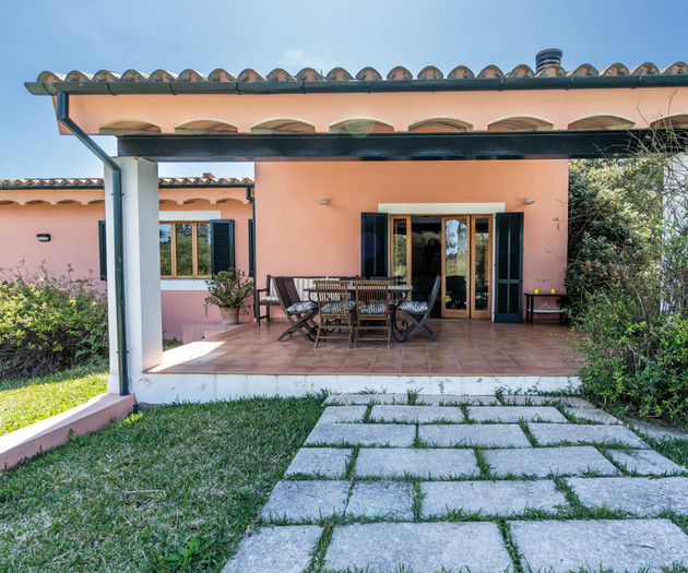 Unique Room in 340m2 VillaBetween sea and mountain