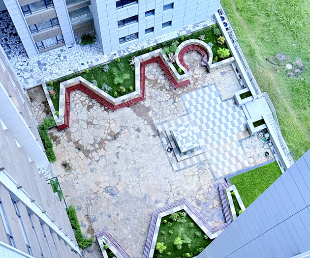 Airy 17th Floor 2BR: City Views, Balcony & Pool