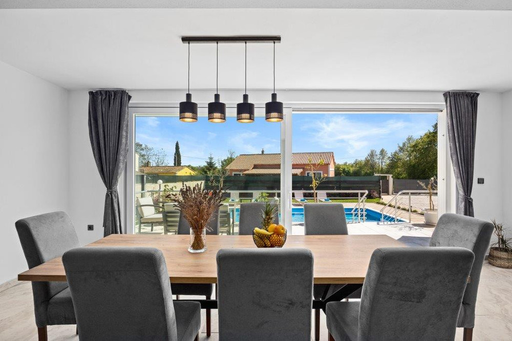 Villa Camelie preview