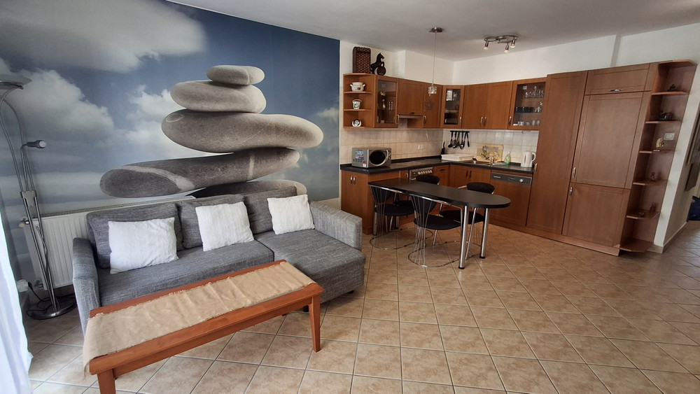 Budapest - modern 2BR, balcony, garage preview