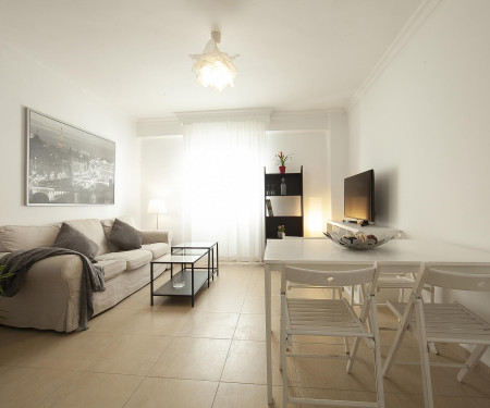 HOMEABOUT CERVANTES APARTMENT 29 (2BR 1BT)