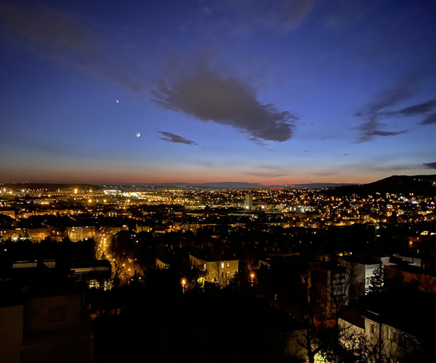 Calm Panoramic Luxury Apartment 10 min to Center