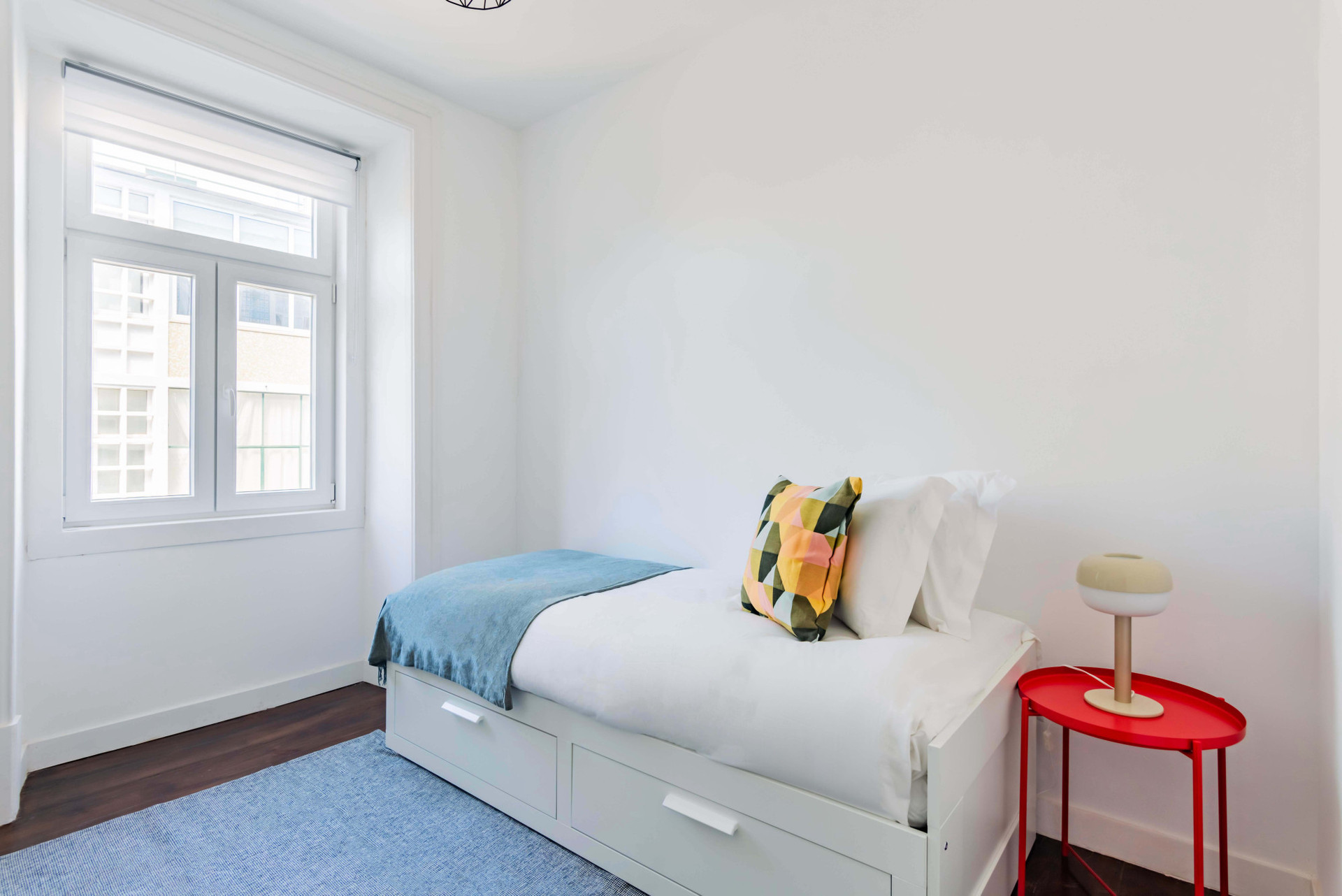 Bedroom with single bed convertible in double bed with AC