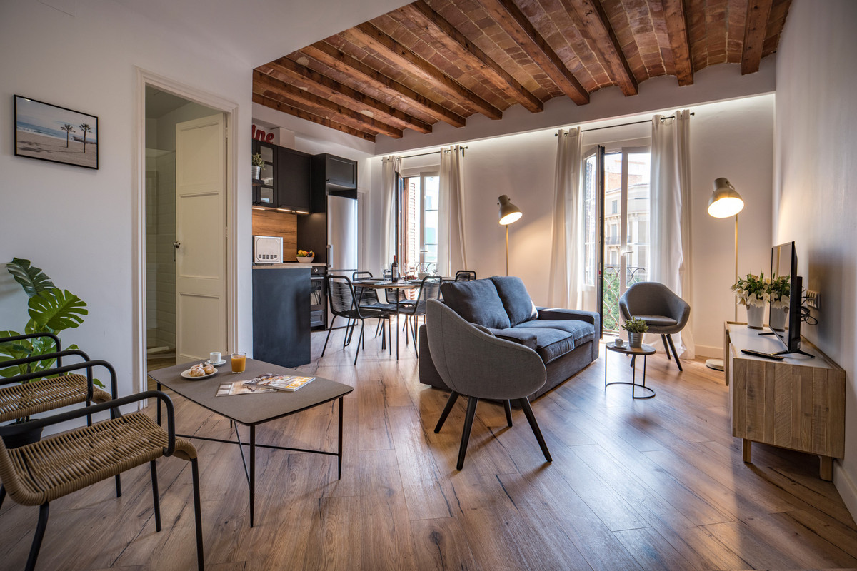 Rent Barcelona 4 003 €/month, Barcelona | FLATIO