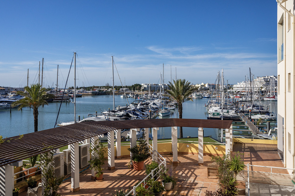 Marina View Apartment in Vilamoura preview