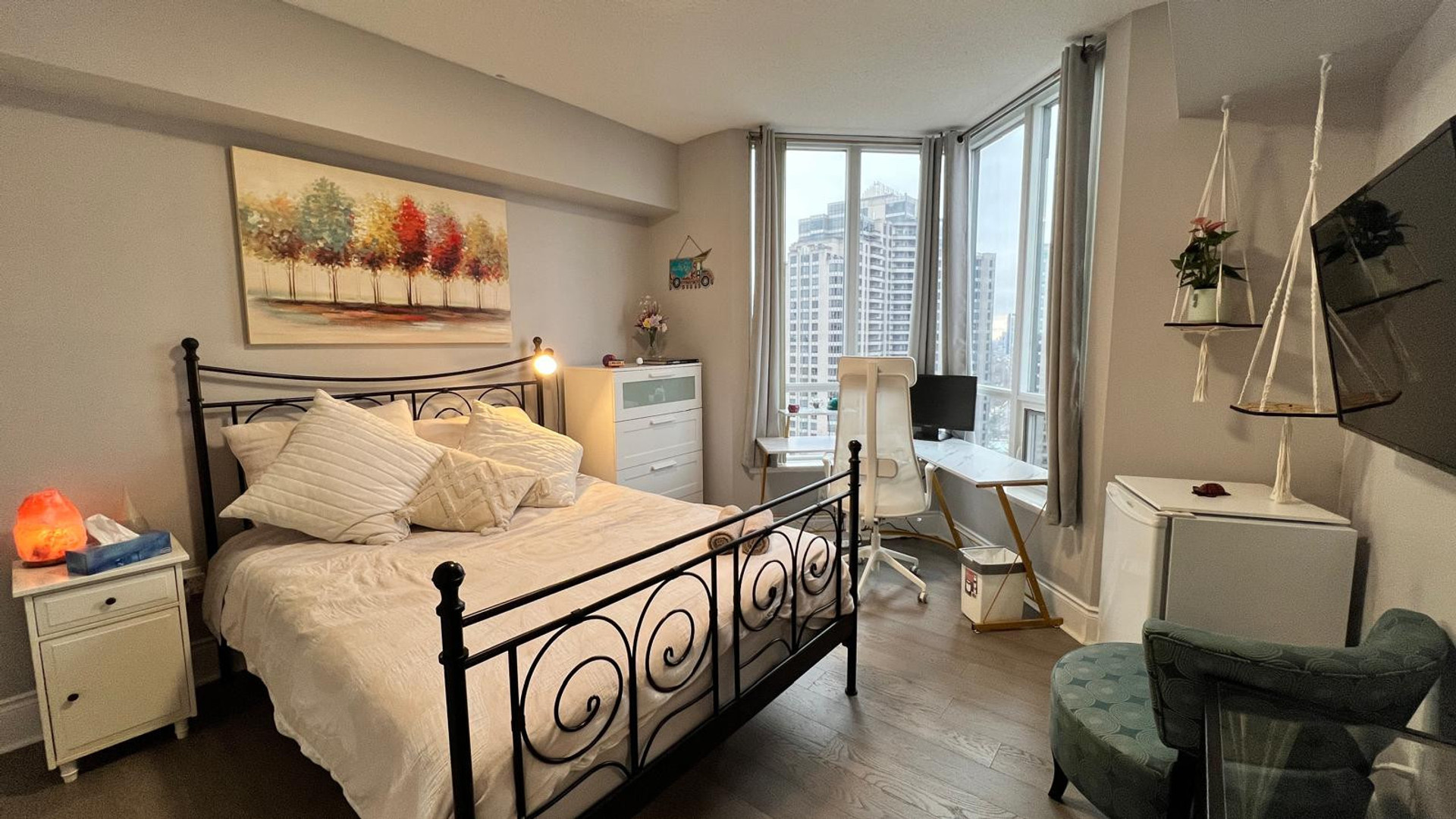 Room Advertised here