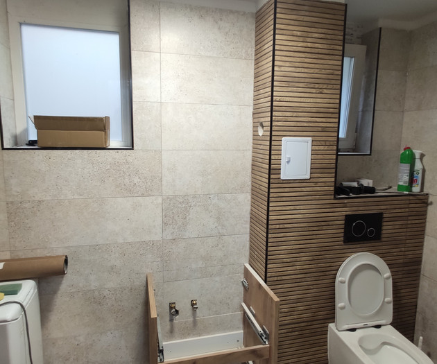 Chic Newly Renovated Apartments near Orczy ter: #1
