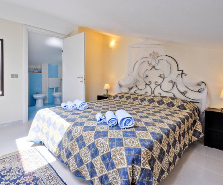 Spacious lovely townhouse near the beach, Alghero