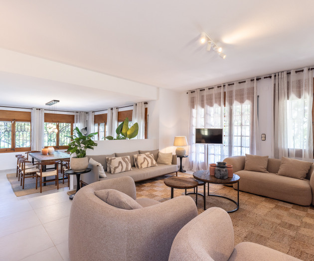 Villa Carmen near Sitges - Pool, A/C,EV&Sea Views