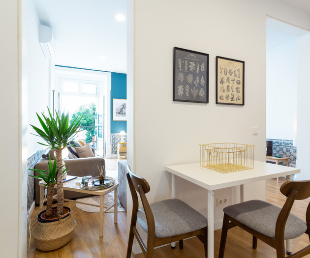 Stylish 2BR Flat in Alfama with Private Patio