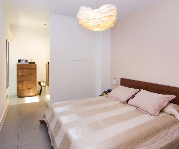 Full apartment conveniently located, 3+ months