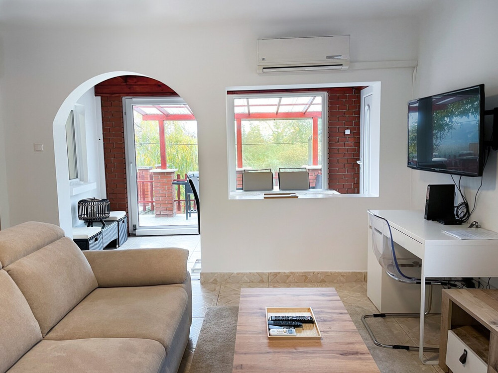 Riverside Apartment preview