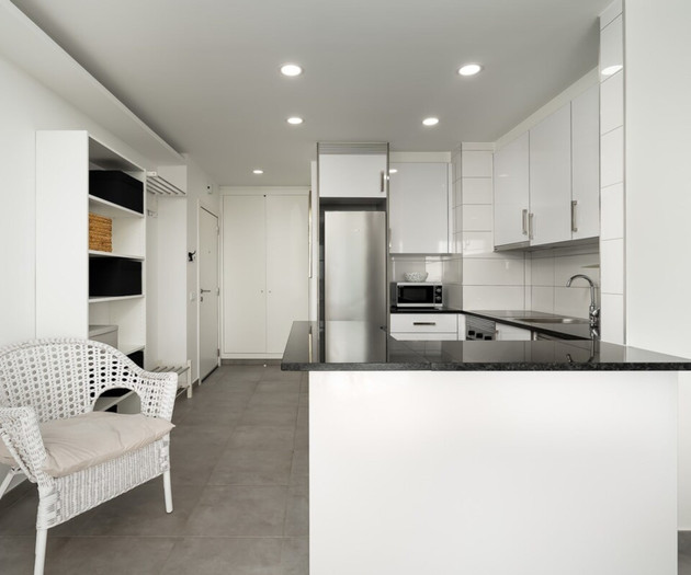 Vista Bonita - Modern apartment with ocean and mou