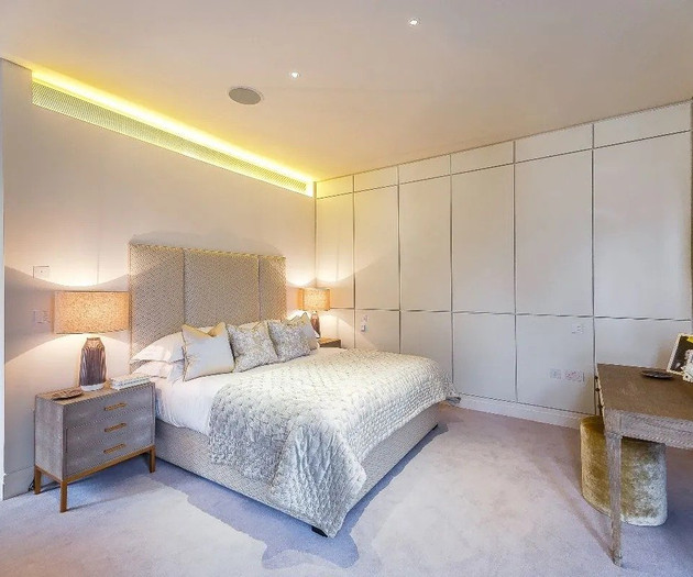 Penthouse with Premium Furnishing in Hamburg