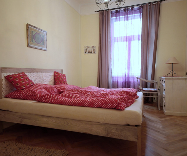 3-bedroom (3+1) - Apartment in Prague 2 district