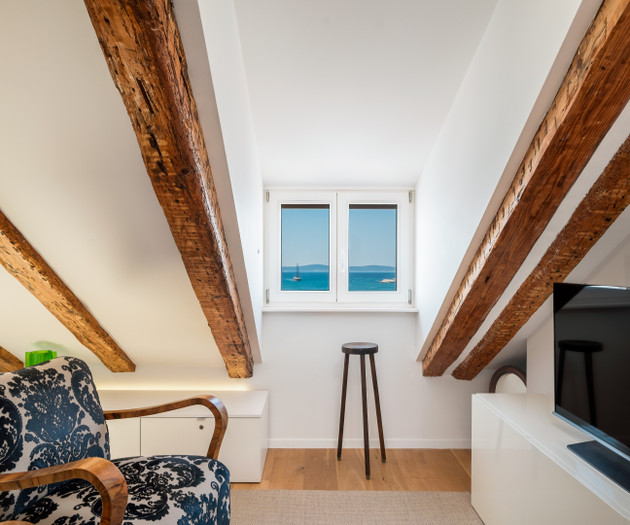 “Stylish 2 BR Retreat on Split’s Seaside Riva“
