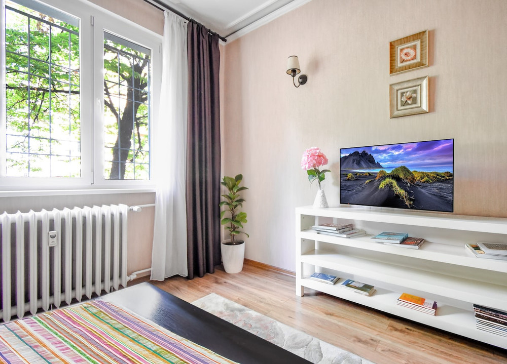 Cozy Stay: AC, Full Kitchen & Comfy Bed w/ Dark C preview