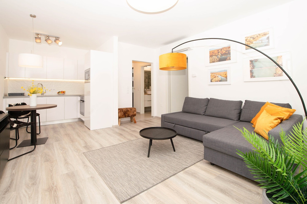 Superior Family Apartment by FirstHost preview