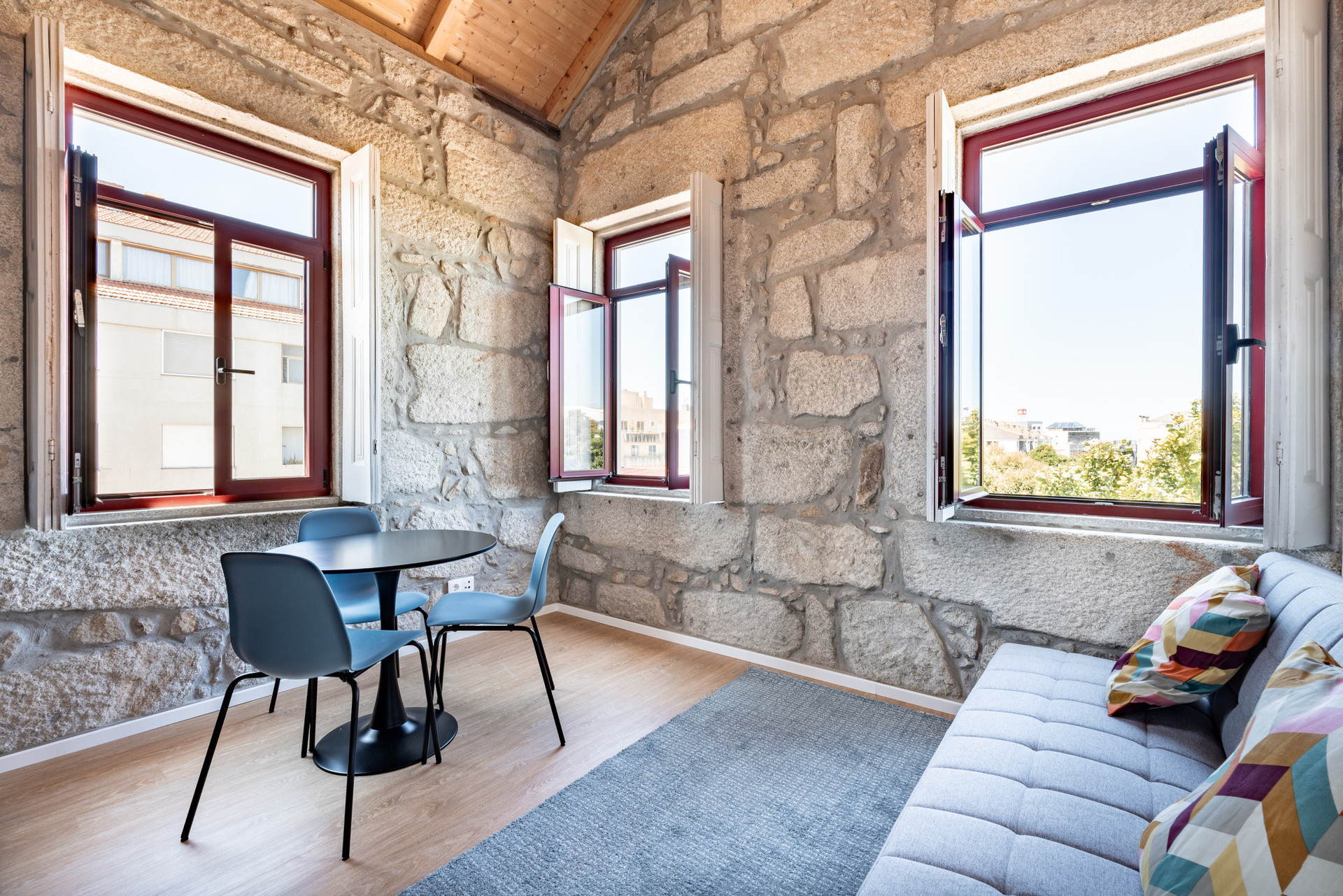 Kitchenette and living room