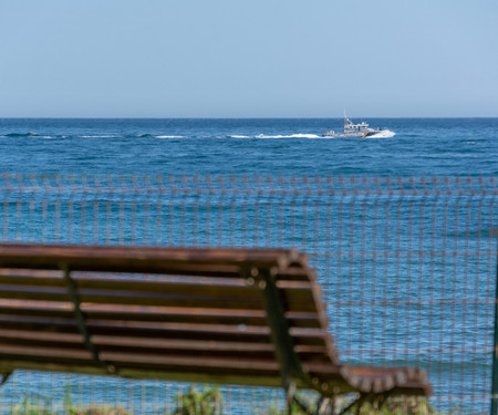 Beachfront flat in Mi Capricho. Marbella