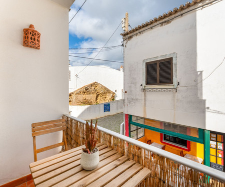 Comfy Flat W/ Rooftop Beach View by LovelyStay