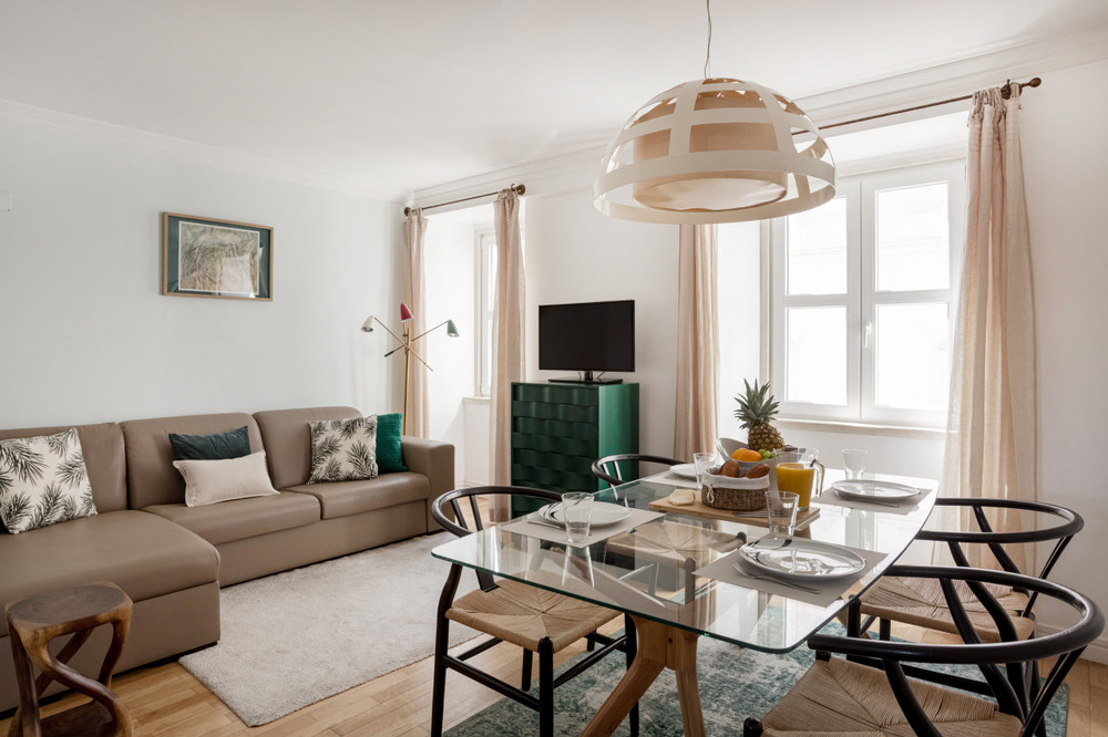 Lisbon Exclusive | Bairro Alto Feel preview