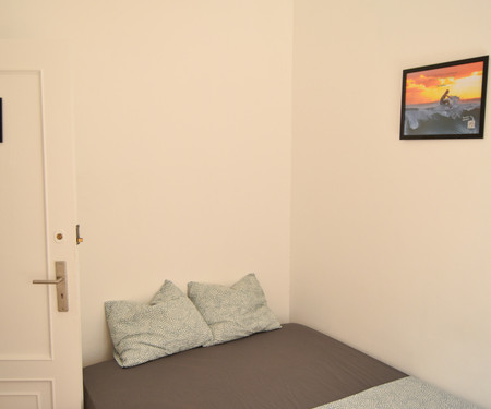 Palmira Shared apartment in Heart of Lisbon Room B