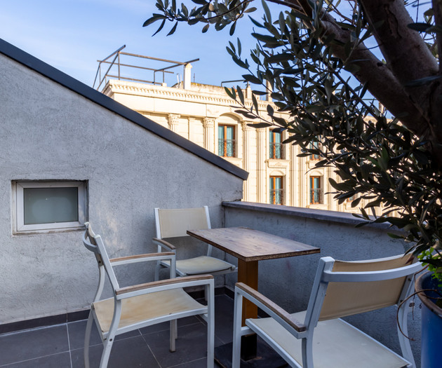 Fabulous Fulya : 3BR 2Ba | Duplex | Terrace | Mall