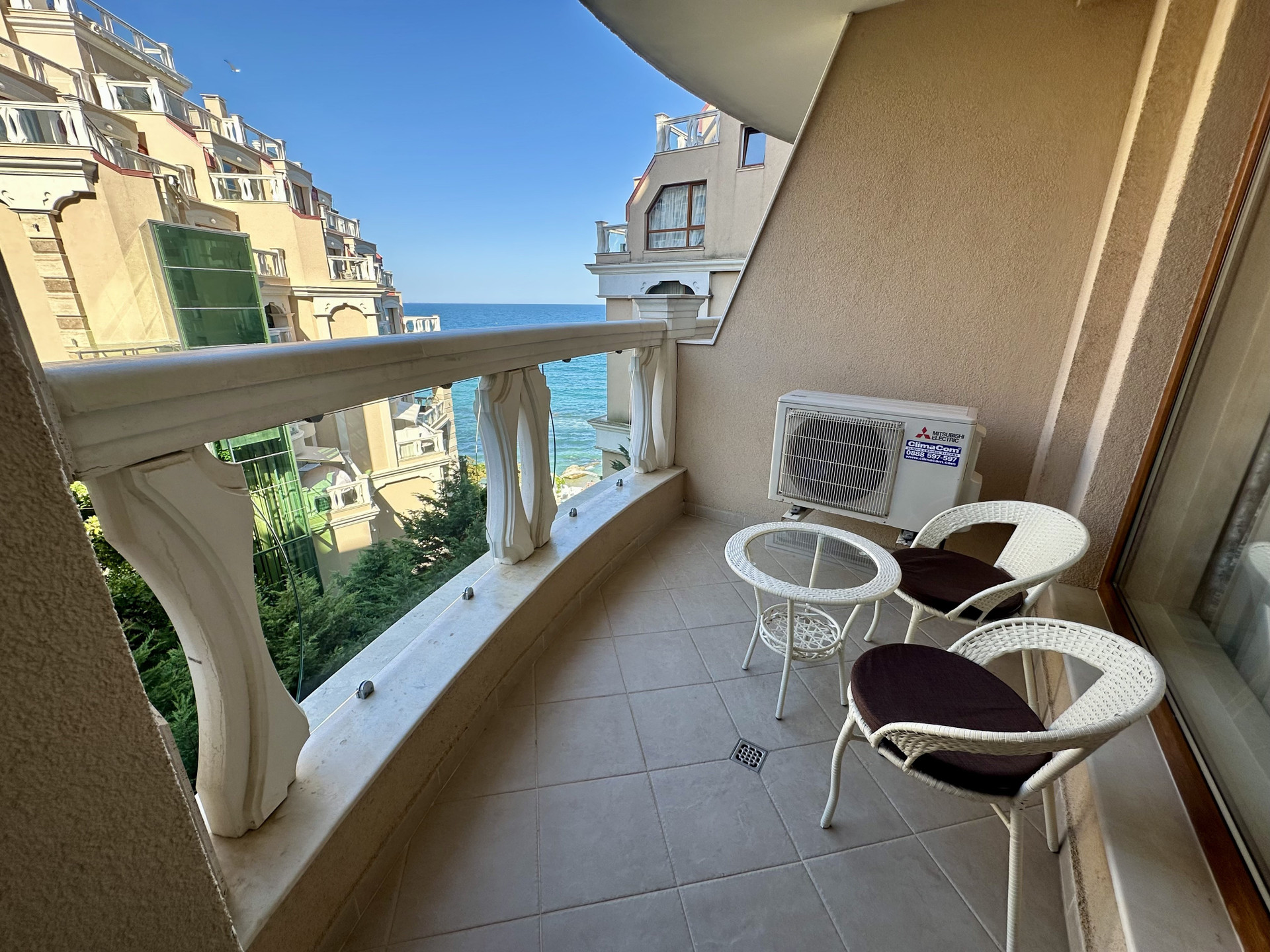 Balcony with sea view and seating