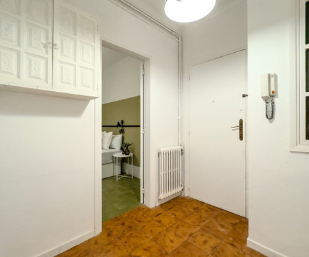 Renovated room in Sarrià