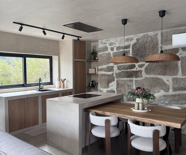 Open kitchen and dining area
