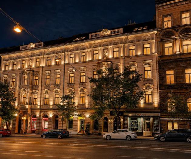 Emperor Marble Suite | Spacious 3BR Prague