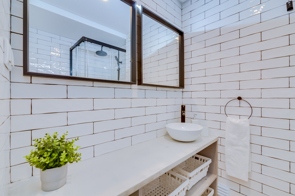 Charming En-Suite in downtown apartment