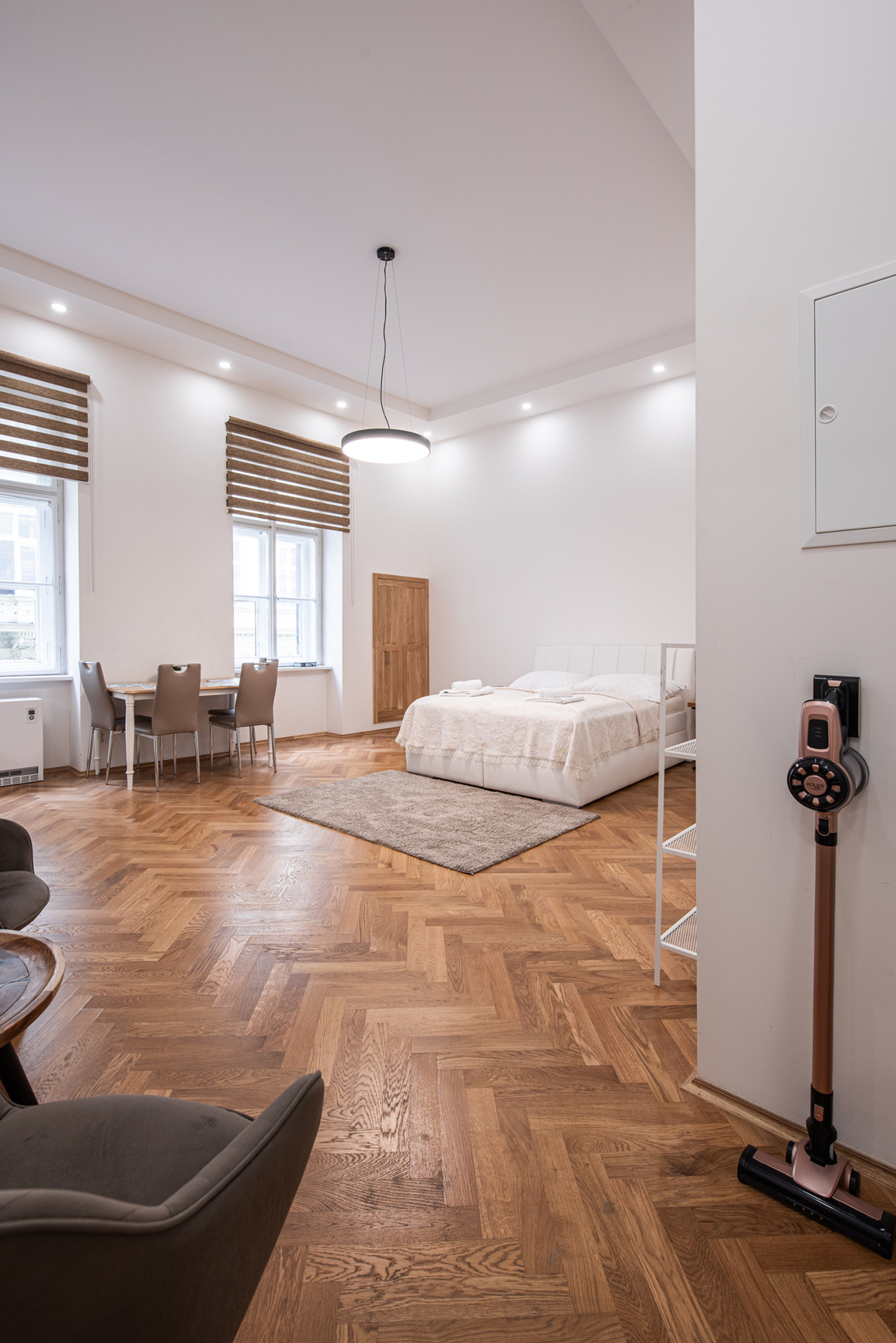 Living Room / Kitchen