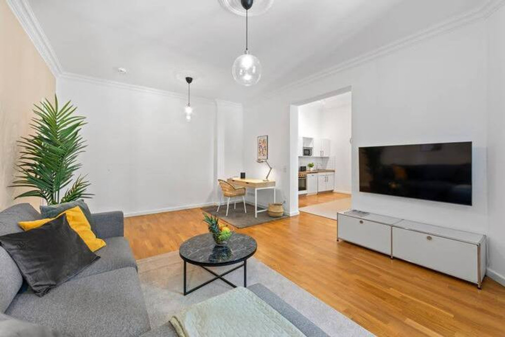 Spacious 2-bedroom Apartment in Friedrichhain preview