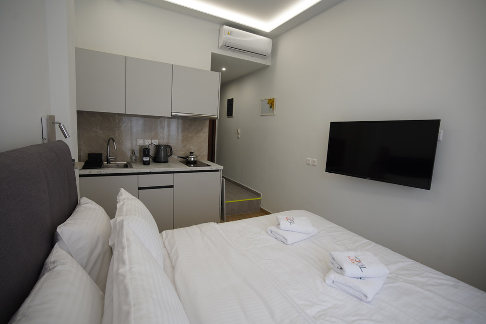 Mimosa - Cosy Studio with balcony in Athens Center preview