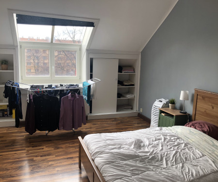 Ideal attic flat in great residential area