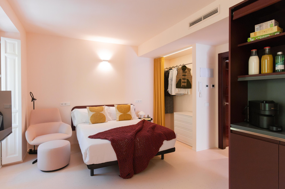 Incredible studio in center Madrid preview
