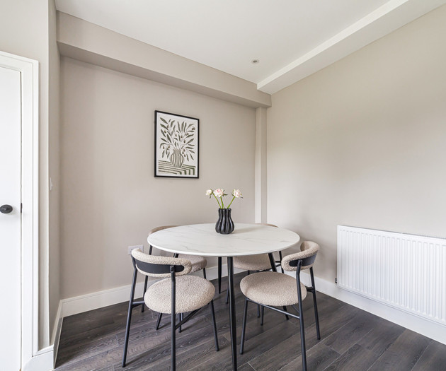 Trendy 2BR 1Bath Flat, 15 Min to Wembley, Sleeps 6