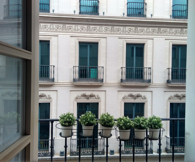 Apartamento en Cortes/ Barrio de las Letras Madrid